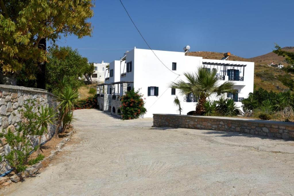 Glafki Studios Syros Mégas Yialós-Nítes 外观 照片